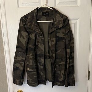 Love Tree Olive Camouflage Jacket